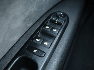 Peugeot 407 Sedan 1.6 HDi FAP 109KM 2006 Peugeot 407 1.6 HDi, HAK, Klima, Klimatronic,ALU, zdjęcie 14