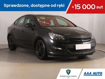 Opel Astra J Sedan 1.6 Twinport ECOTEC 115KM 2013 Opel Astra 1.6 16V, Salon Polska, GAZ, Klima