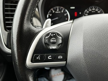 Mitsubishi Outlander III 2013 Mitsubishi Outlander Automat/Manetki / 4x4/, zdjęcie 17