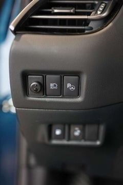 Toyota C-HR I Crossover Facelifting 1.8 Hybrid 122KM 2023 Toyota C-HR 1.8 Hybrid GPF GR Sport 1.8 Hybryda 122KM, zdjęcie 16