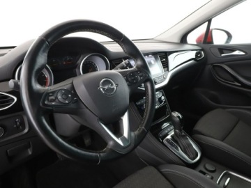 Opel Astra K Sports Tourer 1.4 Turbo 150KM 2018 Opel Astra Automat Navi Kamera cofania, zdjęcie 13