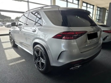 Mercedes GLE V167 SUV Facelifting 2.0 300d 269KM 2025 MERCEDES-BENZ GLE 300 d 4-Matic AMG Line 2.0 (269KM) 2025, zdjęcie 3