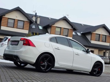 Volvo S60 II Sedan 2.0 D3 163KM 2012 Volvo S60 ___R-Design___2.0 D4 163KM___Bi-Xenon Skora Navi Alu18 Black___, zdjęcie 22