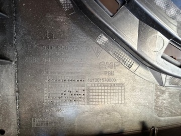 KONZOLA DESKA PORSCHE TAYCAN NEREGENEROVANÁ