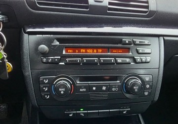 BMW Seria 1 E81/E87 Hatchback 5d E87 1.6 116i 115KM 2006 BMW Seria 1 BenzynaZarejestrowana w Polscedwa komplety kol 1.6 Benzyna, zdjęcie 16