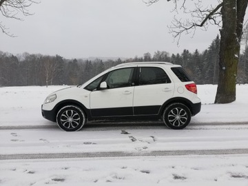 Fiat Sedici 1.6 16v 120KM 2011 Fiat Sedici 1.6 16V Lift 4x4, zdjęcie 3