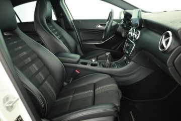 Mercedes Klasa A W176 Hatchback 5d Facelifting 180 122KM 2017 Mercedes A A 180, Salon Polska, Serwis ASO, Skóra, zdjęcie 6