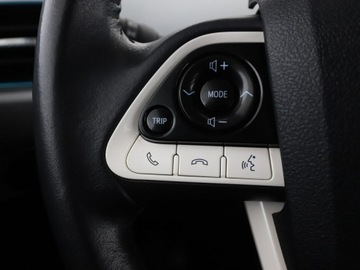 Toyota Prius IV Hatchback 1.8 Hybrid 122KM 2016 Toyota Prius Lounge navi kamera BiLED JBL ACC, zdjęcie 33