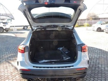 Mercedes GLA II Off-roader AMG Facelifting 2.0 35 306KM 2025 MERCEDES-BENZ GLA AMG 35 4-Matic Suv 2.0 (306KM) 2025, zdjęcie 4