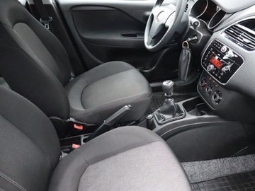 Fiat Punto Punto 2012 Hatchback 5d 1.4 77KM 2016 Fiat Punto 1.4, Salon Polska, Klima, zdjęcie 8