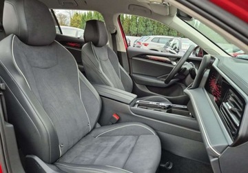 Volkswagen Passat B8 Variant Facelifting 2.0 TDI SCR 150KM 2024 Volkswagen Passat Elegance 2.0TDI 150KM DSG Gwarancja Matrix ACC Kamera Ha, zdjęcie 16