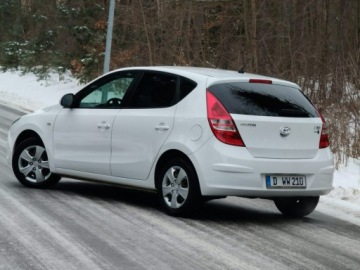 Hyundai i30 I Hatchback 1.4 109KM 2009 Hyundai i30 I 1.4 Benzyna 109KM Manual, zdjęcie 15