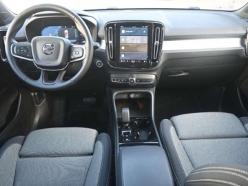 Volvo XC40 Crossover Facelifting 2.0 B3 163KM 2025 VOLVO XC40 B3 Plus Dark Suv 2.0 163KM 2025, zdjęcie 10