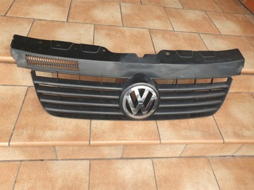 VW T5 atrapa zderzaka gril oryginał ze znaczkiem