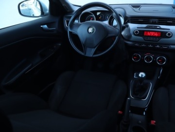 Alfa Romeo Giulietta Nuova II Hatchback 5d 1.4 TB 16v 120KM 2011 Alfa Romeo Giulietta 1.4 T, Klima, Klimatronic, zdjęcie 6