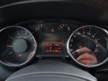 Peugeot 3008 I Crossover Facelifting 1.2 PureTech 130KM 2016 Peugeot 3008 1.2 PureTech, Salon Polska, zdjęcie 10