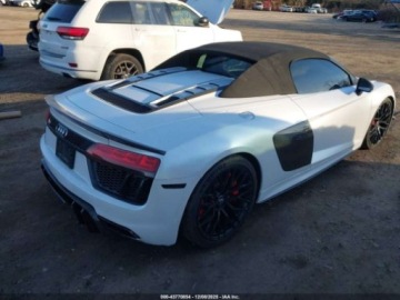 Audi R8 II Spyder 5.2 FSI plus 610KM 2018 Audi R8 Coupe 5.2 V10 Plus 2018 5.2 Benzyna 610KM, zdjęcie 5