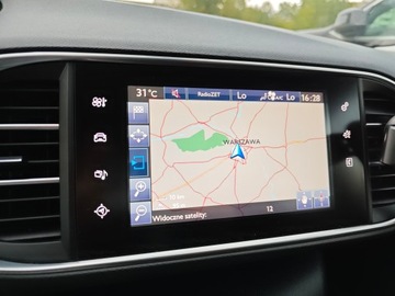 Peugeot 308 II SW 1.2 PureTech 110KM 2017 PEUGEOT 308 Hatchback 5d 1.2 PureTech 110KM, Manual,2 x Klucz, Serwisowany, zdjęcie 11