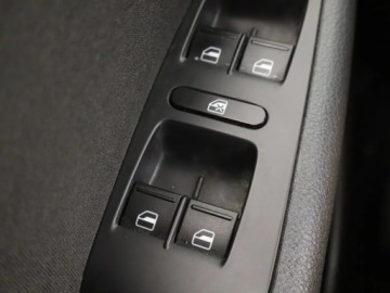 Volkswagen Jetta VI Sedan 1.4 TSI 122KM 2013 VW Jetta 1.4 TSI, Salon Polska, Klima, Tempomat, zdjęcie 16