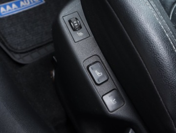 DS 4 I Hatchback (Citroen) 1.6 HDi 112KM 2011 Citroen DS4 1.6 HDi, Navi, Xenon, Klima, zdjęcie 15