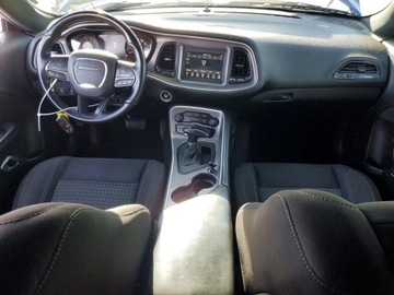 Dodge Challenger III 2022 Dodge Challenger 2022 DODGE CHALLENGER SXT 3.6 Benzyna 295KM, zdjęcie 7