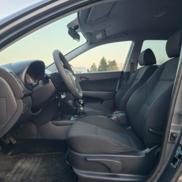 Hyundai i30 I Hatchback 1.4 109KM 2010 Hyundai i30 1.4 Blue Classic, zdjęcie 22