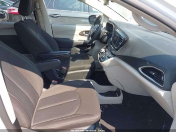 Chrysler Voyager V 2023 Chrysler Voyager LX 2023 3.6l 3.6 Benzyna 287KM, zdjęcie 9