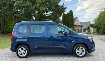 Opel Combo E Kombivan 1.2 Turbo 110KM 2020 Opel Combo Opel Combo 1.2 Turbo StartStop Innovation 1.2 Benzyna 110KM, zdjęcie 9