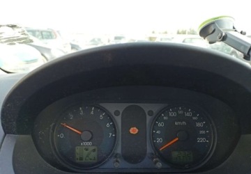 Ford Fiesta V 1.3 i 60KM 2003 Ford Fiesta Ford Fiesta 1.3 Benzyna 60KM, zdjęcie 13