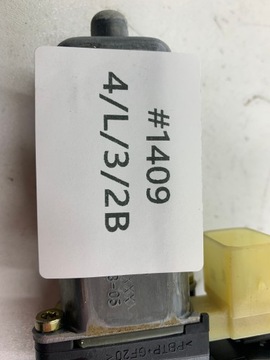 MERCEDES W203 MOTOREK SKEL PRAVÝ ZADNÍ A2038203042