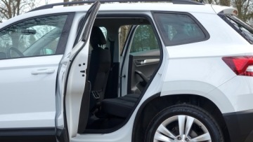 Skoda Karoq Crossover 1.5 TSI ACT 150KM 2018 Karoq .. Klimatronik .. Ledy .. Hak .. Nawigacja .. Grzane Szyby i Fotele ., zdjęcie 9