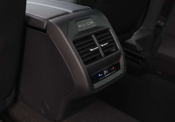 Volkswagen Passat B9 2025 Volkswagen passat-variant HAK, zawieszenie DCC, ekran 15, dostepny od reki, zdjęcie 17