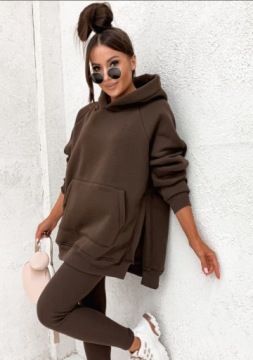 ДЛИННАЯ СВИТШОТА С ПРОРЕЗАМИ И ЛЕГГИНСАМИ С УТЕПЛЕННЫМ СПОРТИВНЫМ КОМПЛЕКТОМ КОРИЧНЕВАЯ