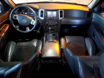 Jeep Grand Cherokee IV 2010 Jeep Grand Cherokee SRT-8 2010 6.1L 6.1 Benzyna 420KM, zdjęcie 8