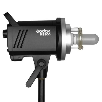 Студийная лампа Godox MS300