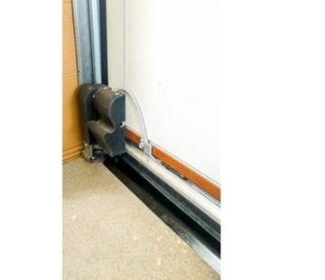 ПОРОГ ГАРАЖНЫХ ДВЕРЕЙ, ПРОКЛАДКА ПУ 15мм