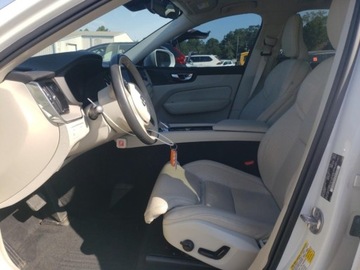 Volvo XC60 II 2022 Volvo XC 60 b5 inscripton, 2022r., 2.0L 2.0 Benzyna 247KM, zdjęcie 8