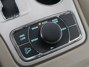 Jeep Grand Cherokee IV Terenowy 3.0 V6 CRD 241KM 2012 Jeep Grand Cherokee 3.0 CRD, Salon Polska, zdjęcie 15