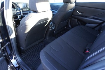 Hyundai Elantra VII Sedan 1.6 MPI 123KM 2023 Hyundai Elantra Bezwypadek Tempomat Automat Podgrz. fotele i kierownica, zdjęcie 17