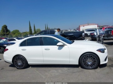 Mercedes Klasa C W206 Limuzyna 2.0 300 258KM 2023 Mercedes-Benz Klasa C 2023r., C 300 Sedan, 2L, od ubezpieczalni 2.0 Benzyna, zdjęcie 6