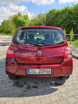 Renault Twingo II Hatchback 3d 1.2 16v 75KM 2011 Renault Twingo Benzyna 1.2 - 2011r - Klimatyzacja, zdjęcie 4