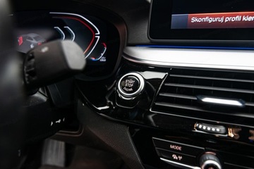 BMW Seria 5 G30-G31 Limuzyna Facelifting 2.0 518d 150KM 2021 Od ręki - BMW Seria 5 518d aut Sedan 2.0 150KM 2021, zdjęcie 16