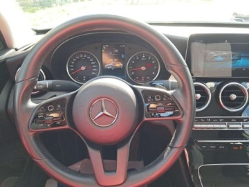 Mercedes Klasa C W205 Limuzyna Facelifting 1.6 C160 129KM 2019 Mercedes-Benz Klasa C Mercedes-Benz Klasa C Salon PL 1.6 Benzyna 129KM, zdjęcie 16