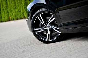 Volvo V40 II 2019 Volvo V40 2.0 T2 122KM RDesign Panorama Skóra, zdjęcie 33