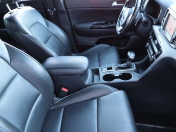 Kia Sportage IV SUV Facelifting 1.6 T-GDI 177KM 2018 Kia Sportage 1.6 T-GDI, Salon Polska, 4X4, zdjęcie 8