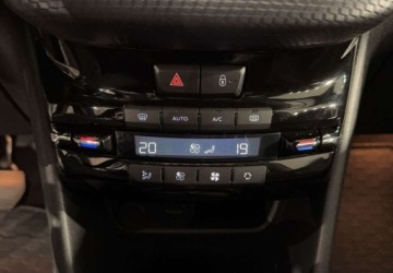 Peugeot 2008 I SUV 1.6 VTi 120KM 2014 Peugeot 2008 1.6 120KM automat 2014 r., przebieg 90tys.km, komplet kol, zdjęcie 21