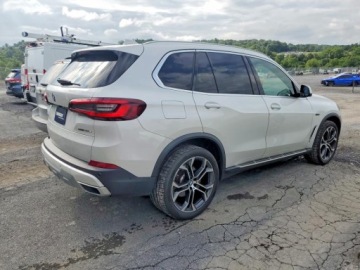 BMW X5 G05 2022 BMW X5 Xdrive45e 2022 3.0 Hybryda 389KM, zdjęcie 3