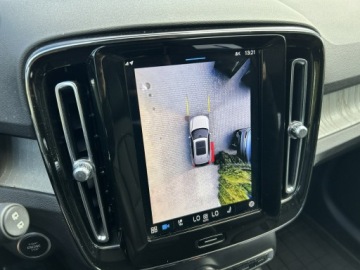 Volvo XC40 Crossover Facelifting 2.0 B5 250KM 2023 Volvo XC 40 B5 AWD R-Design, zdjęcie 23