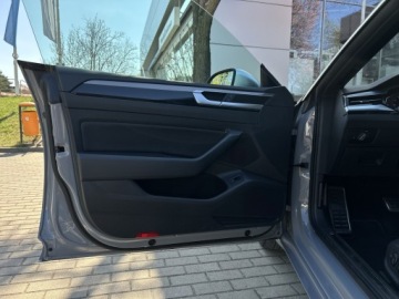 Volkswagen Arteon Shooting Brake R 2.0 TSI 320KM 2023 Volkswagen Arteon Shooting Brake |4Motion| DSG |Vi, zdjęcie 9