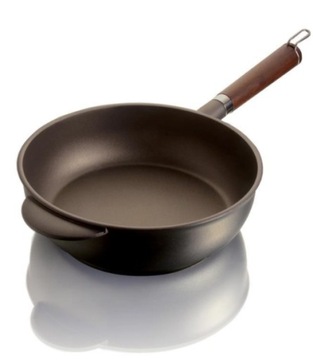 PATELNIA TYTANOWA WŁOSKA 24CM. GŁ. GAZ